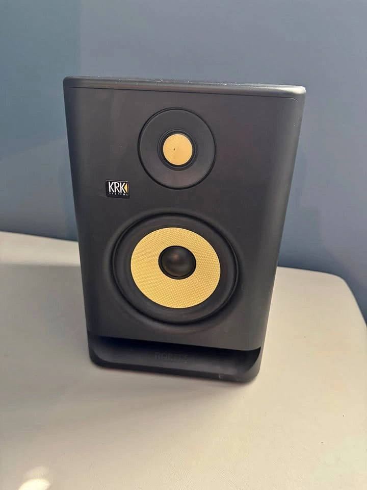 2 X KRK Rokit 5 Speakers