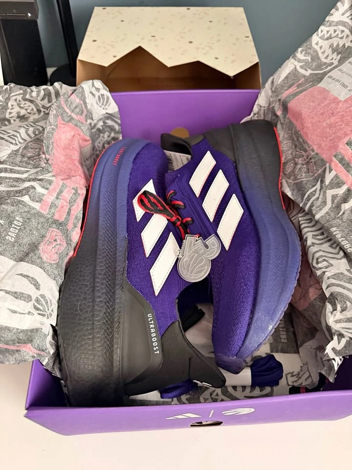 Raptors 30th Anniversary Adidas Ultraboost 5X Size 11 Shoes