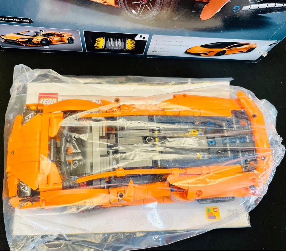 LEGO Technic Lamborghini Huracan Tecnica Orange (42196) - photo 3