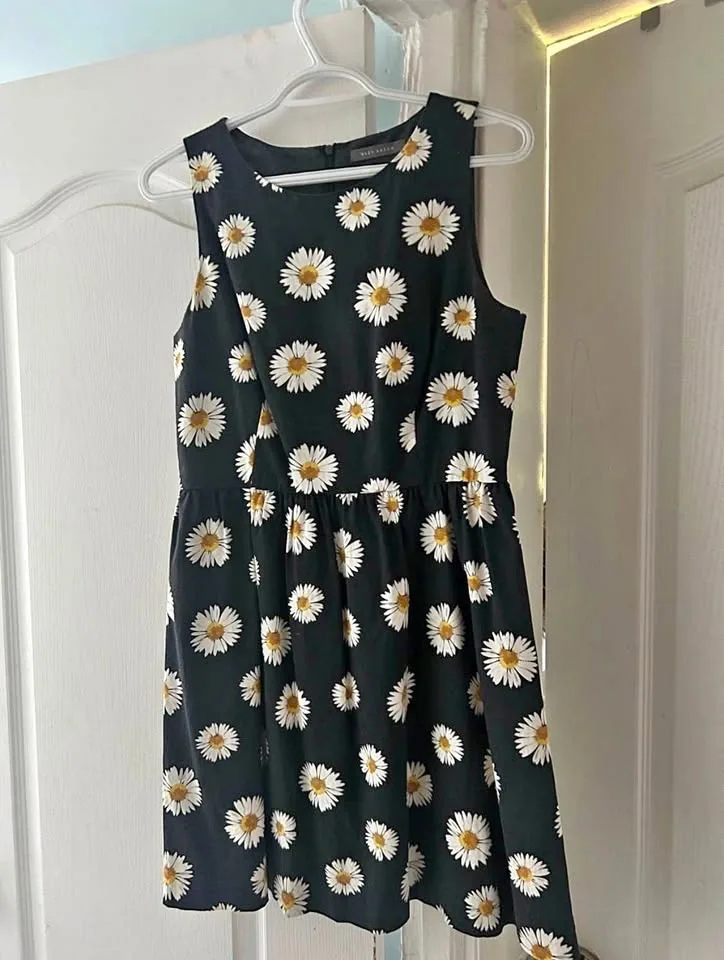 Vintage Suzy Shier daisy dress - Size M