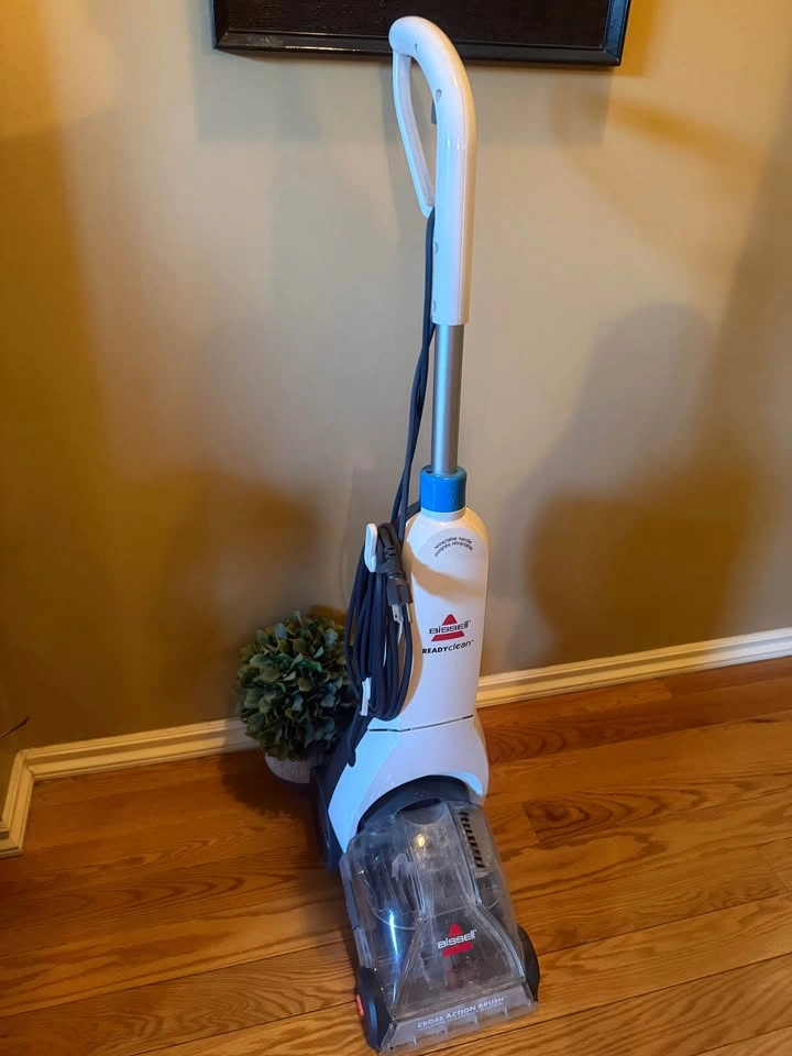 Bissell Ready Clean Carpet Cleaner - photo 2