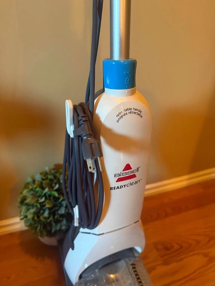 Bissell Ready Clean Carpet Cleaner - photo 4