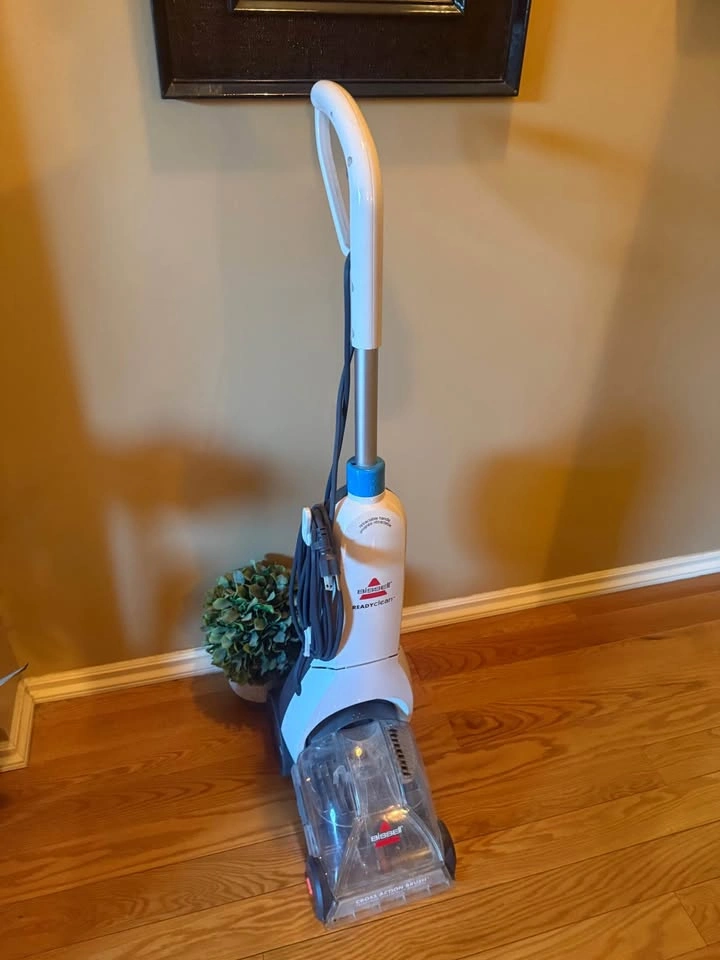 Bissell Ready Clean Carpet Cleaner - photo 5
