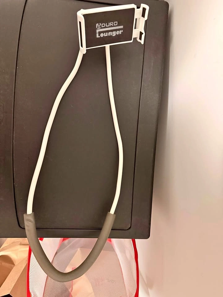 Neck mobile holder