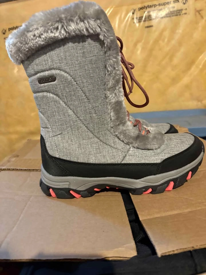 Brand new winter boots - photo 2