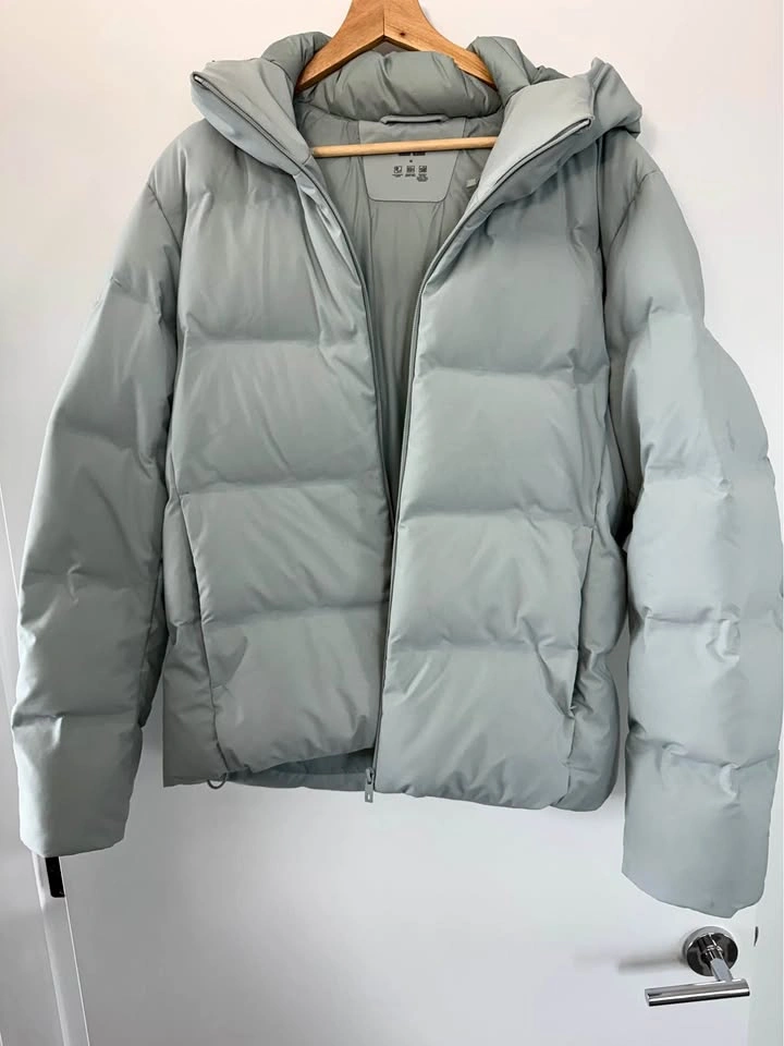 Uniqlo Seamless Down Parka (Light Grey) - Size M