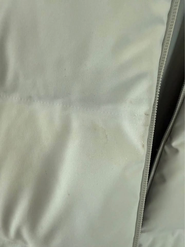 Uniqlo Seamless Down Parka (Light Grey) - Size M - photo 5