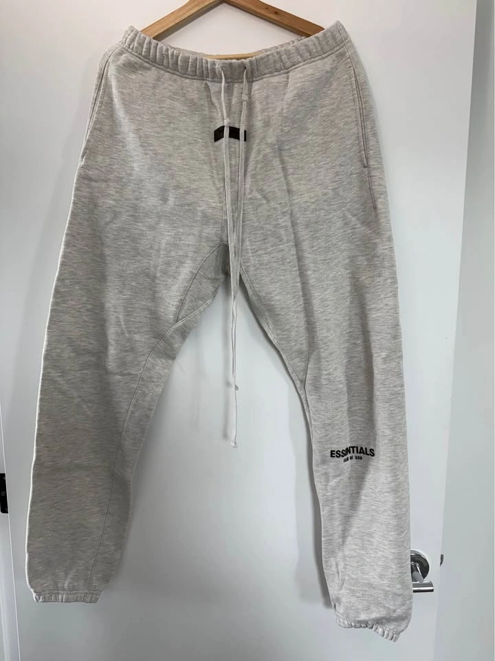 FOG Essentials Sweatshirt & Pants Set (Light Oatmeal) S/M - photo 3