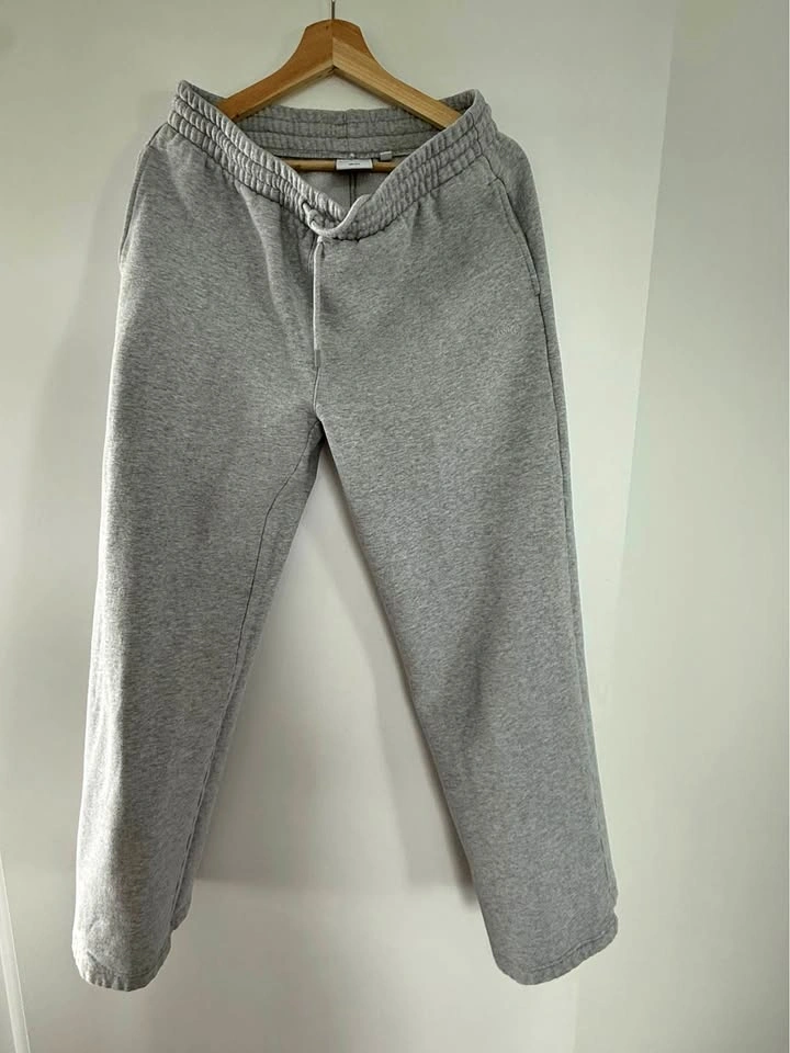 Aritzia Cozy Fleece Boyfriend Wide Sweatpants (Heather Grey) - S
