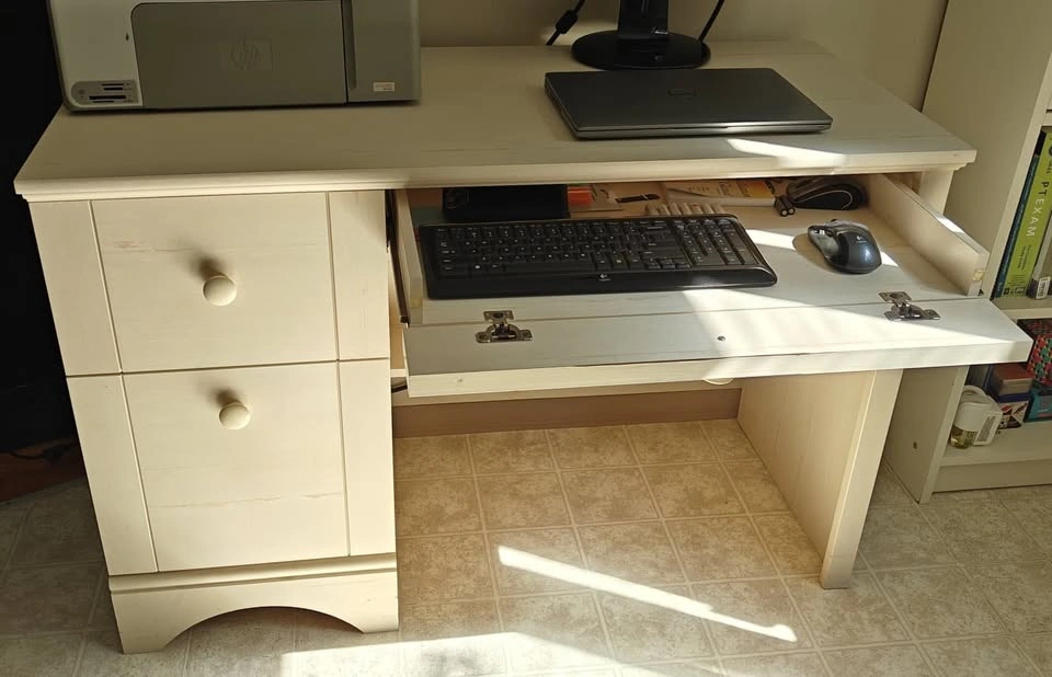 Sauder 44"W Wood Computer Desk, Antiqued White w/ 3 drawers - photo 3