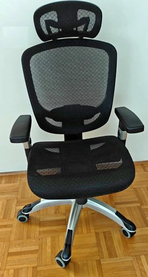 Hyken Ergonomic Mesh Swivel Task Chair - Grey