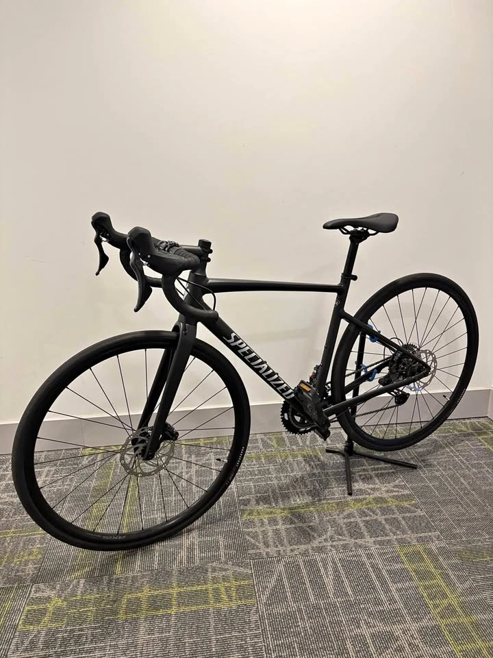 Specialized Allez road bike