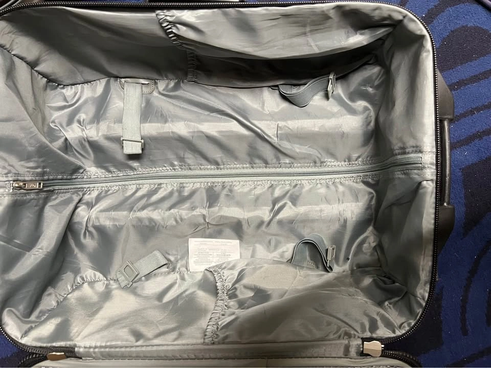 American Tourister 20” Softside Carry-On Rolling Suitcase - photo 2