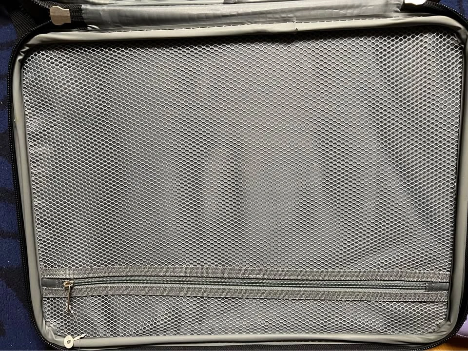 American Tourister 20” Softside Carry-On Rolling Suitcase - photo 3