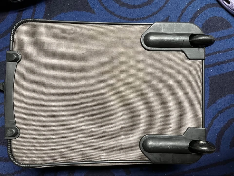 American Tourister 20” Softside Carry-On Rolling Suitcase - photo 4