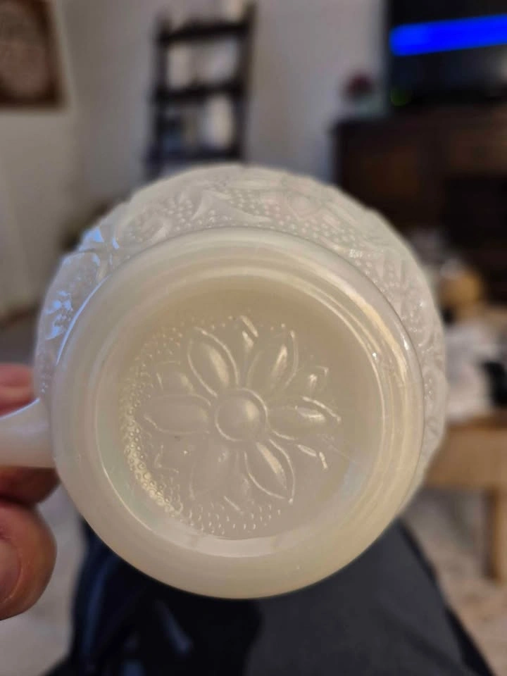Vintage Punch Bowl and 7 Cups - photo 2