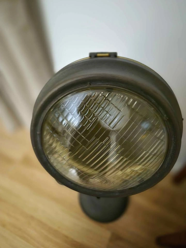 Light - photo 2