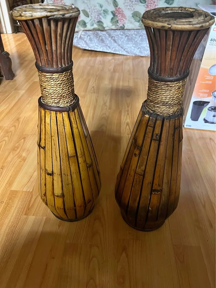 Vtg Tall Tropical Tiki Bamboo Wood Raffia Floor Table Vase 18”
