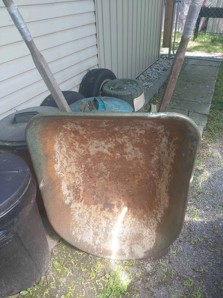 Garant Rubber Tire Wheelbarrow - photo 2