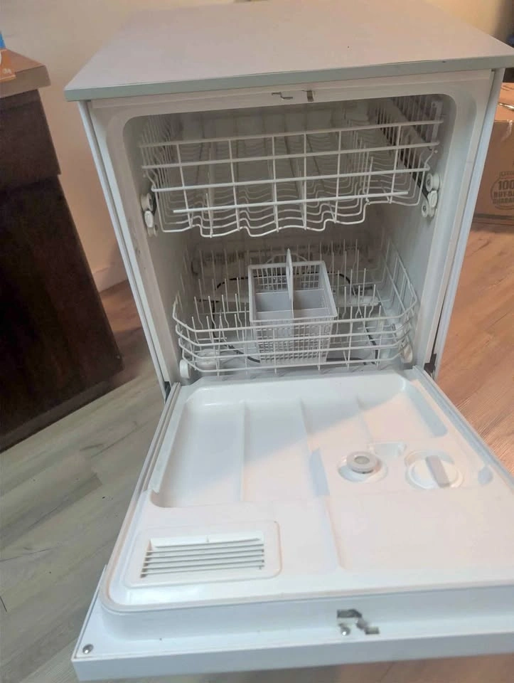 Portable dishwasher