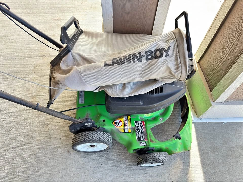 Lawn-Boy 2-Cycle Mower & Bag - High Value Parts or Easy Fix