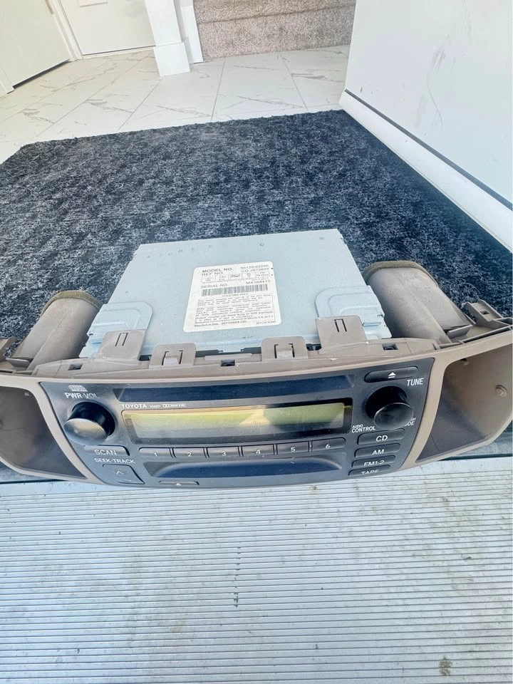 2003 Toyota Corolla Factory Radio – CD & Cassette – Works Perfec - photo 2