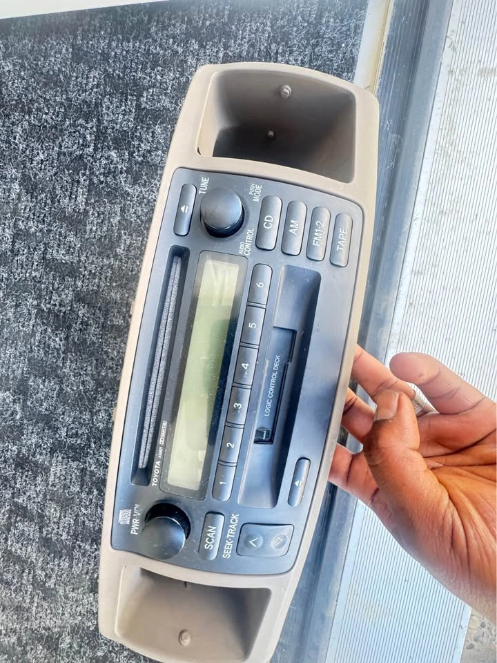 2003 Toyota Corolla Factory Radio – CD & Cassette – Works Perfec - photo 5