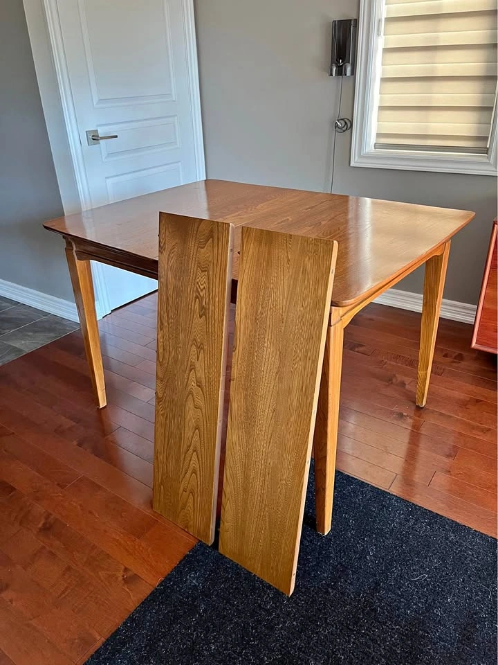 Mid-Century Modern Dining Table with Extension Leaves by Krug