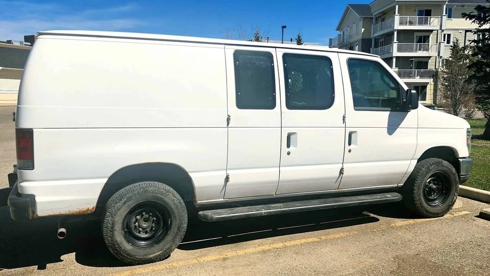 2013 Ford E-250 AWD