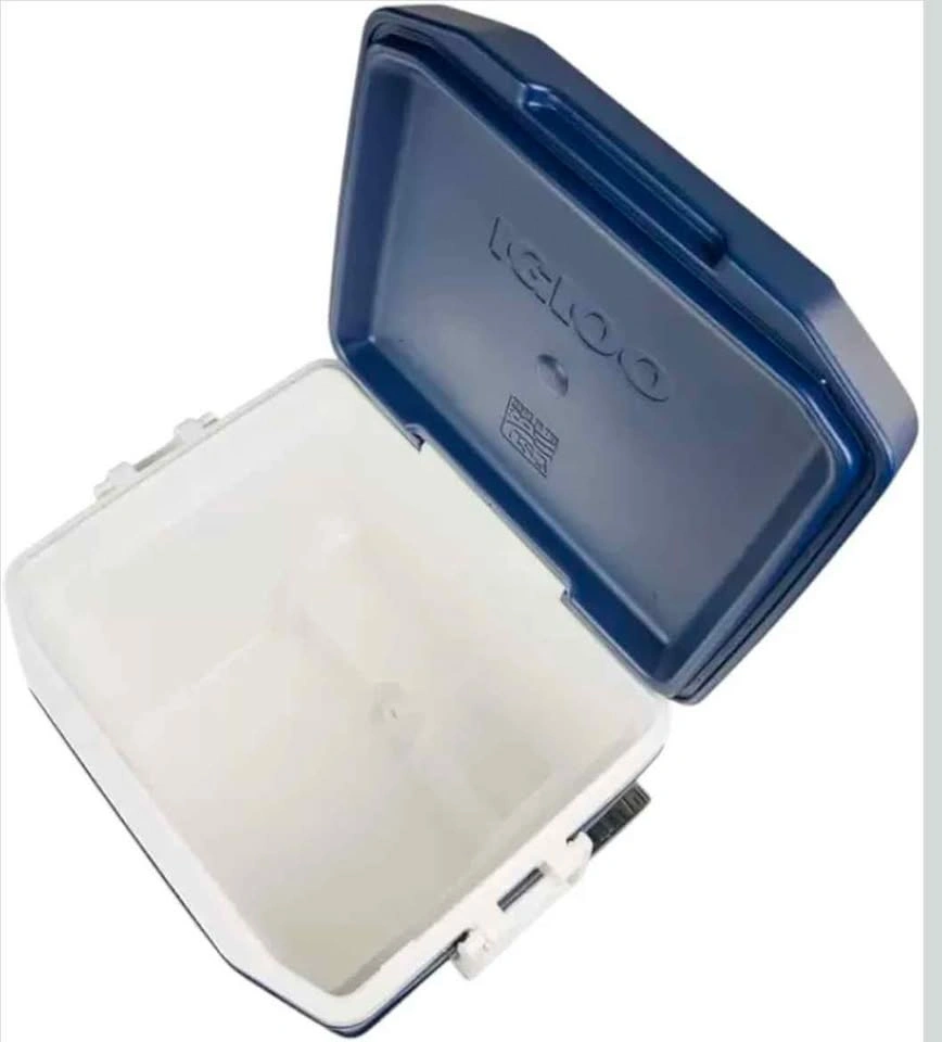 Brand New: Igloo MaxCold Rolling Cooler - photo 2