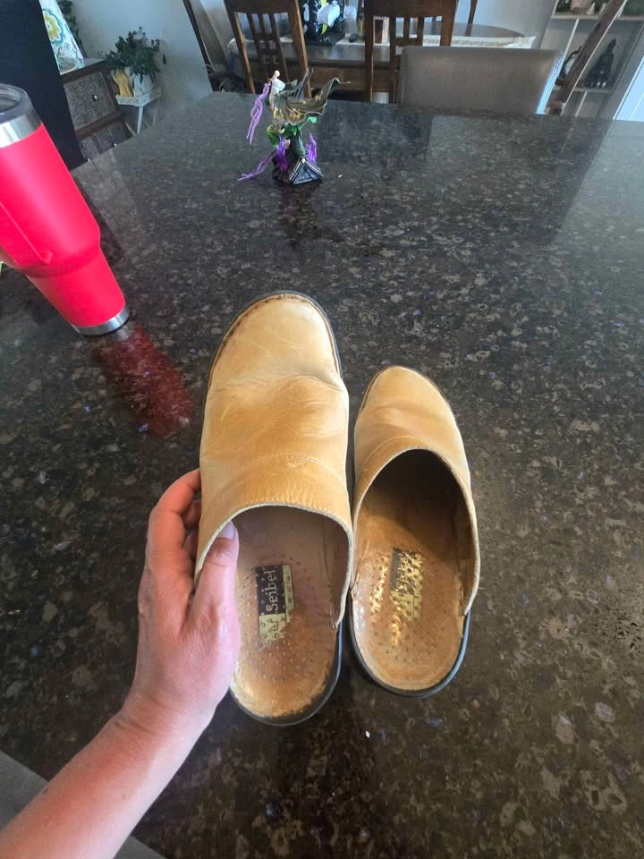 Joesph Siebel mule slippers - photo 2