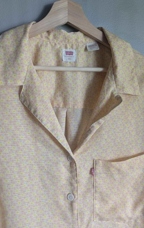 Levi's XXL Peach Floral Short Sleeve Button Up Shirt - photo 3