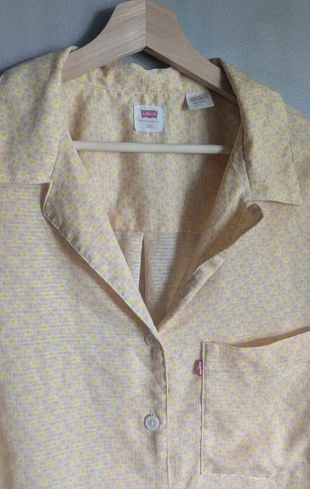 Levi's XXL Peach Floral Short Sleeve Button Up Shirt - photo 3