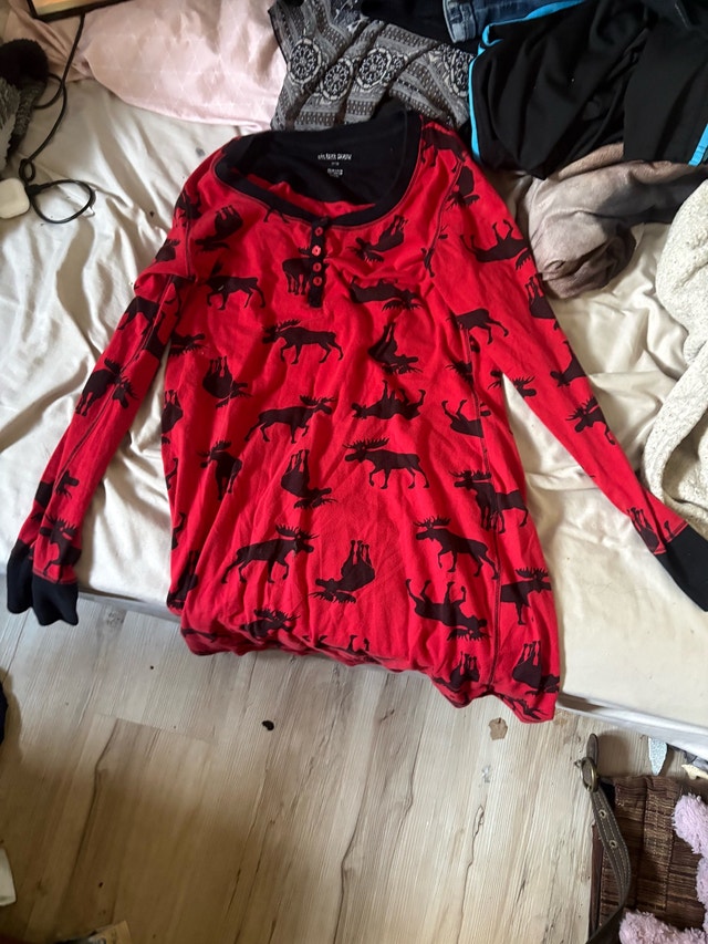 Two Shirts And One Dress - photo 2
