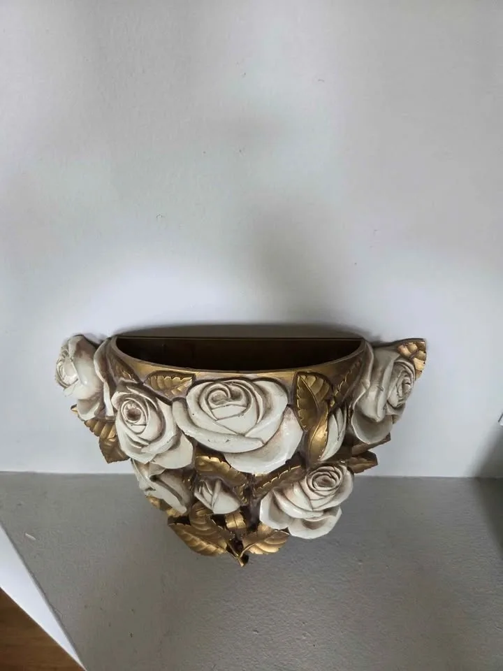 Vintage flower wall pocket - photo 2