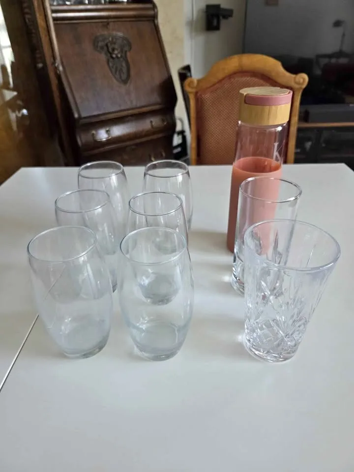 Set of glasses