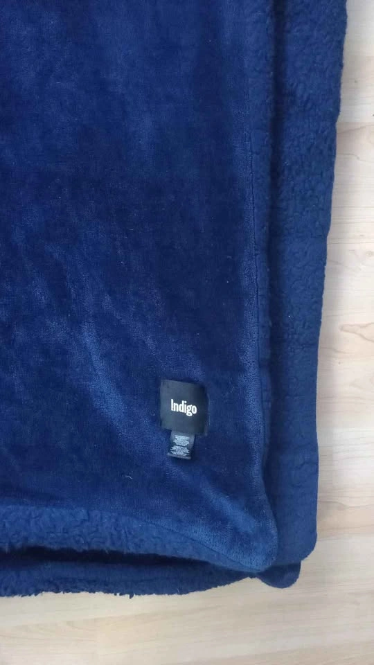 Indigo Blue Faux Fur Plush Sherpa Blanket Throw - photo 4
