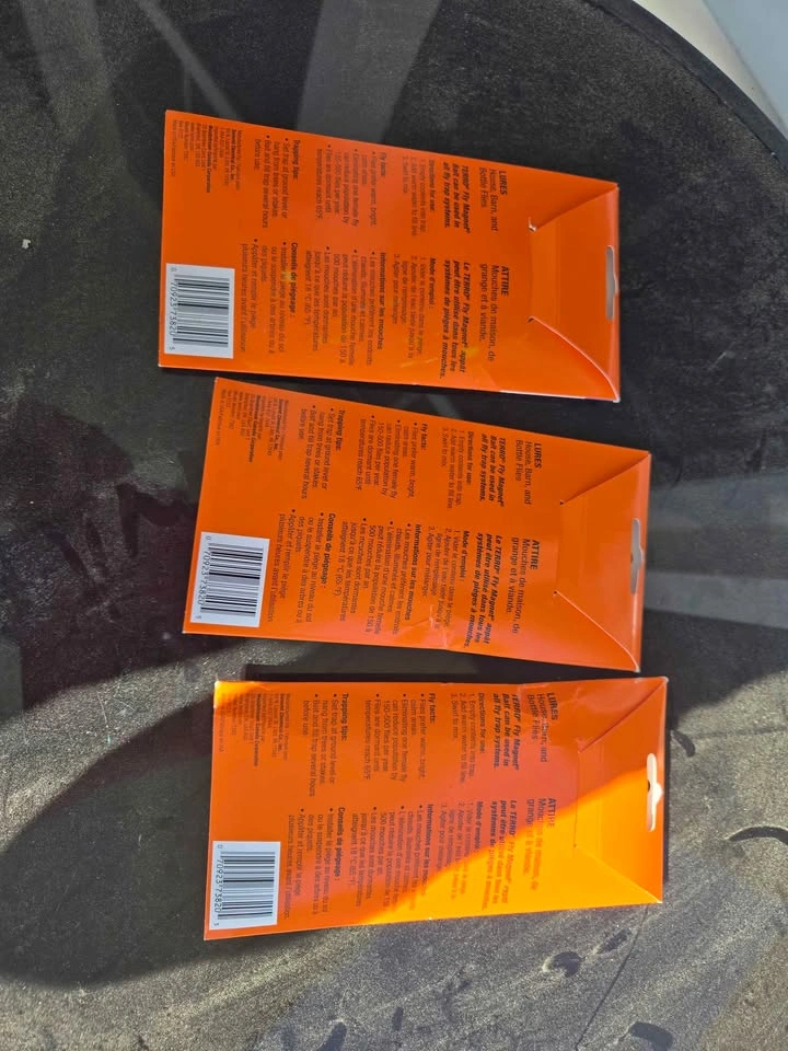 Terro Fly Trap Refills - photo 3