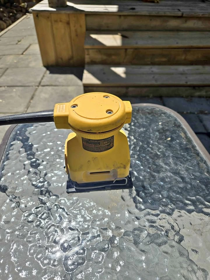 DeWalt Palm Sander