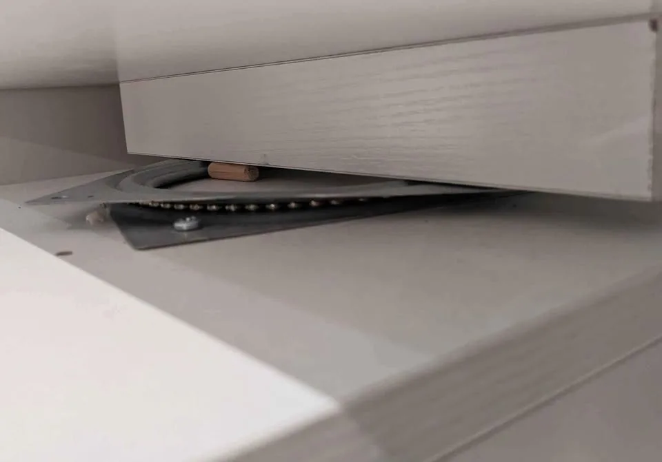 L-Shaped 360° Rotating Desk/Bookcase image indicator(4)