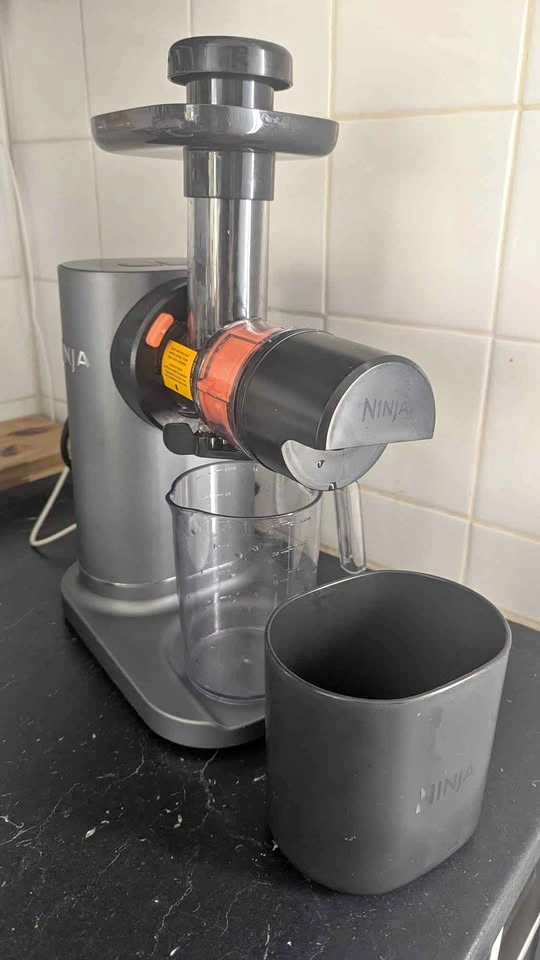 Ninja NeverClog Cold Press Juicer (JC151C) – Excellent Condition