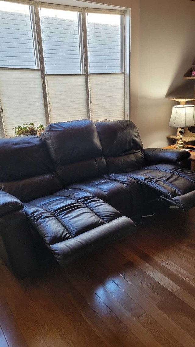 Leather Sofa with Power Recliners and Rocker Recliner - photo 2