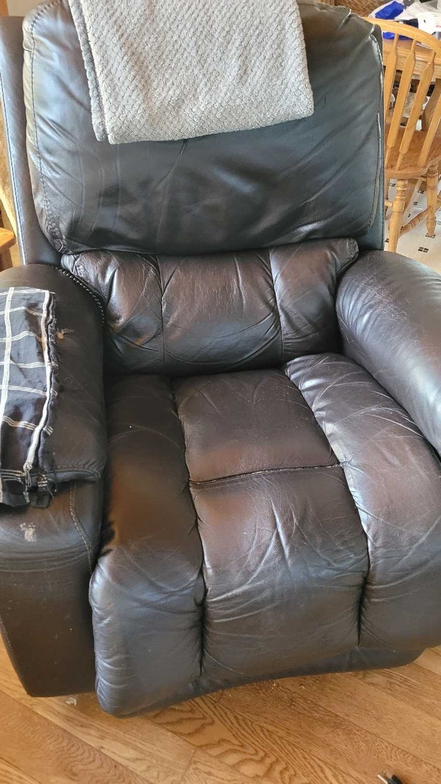 Leather Sofa with Power Recliners and Rocker Recliner - photo 3