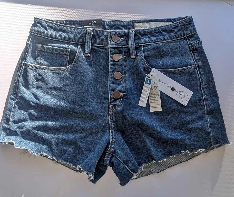 New Treasure & Bond Foster Boyfriend High Rise Jean Shorts