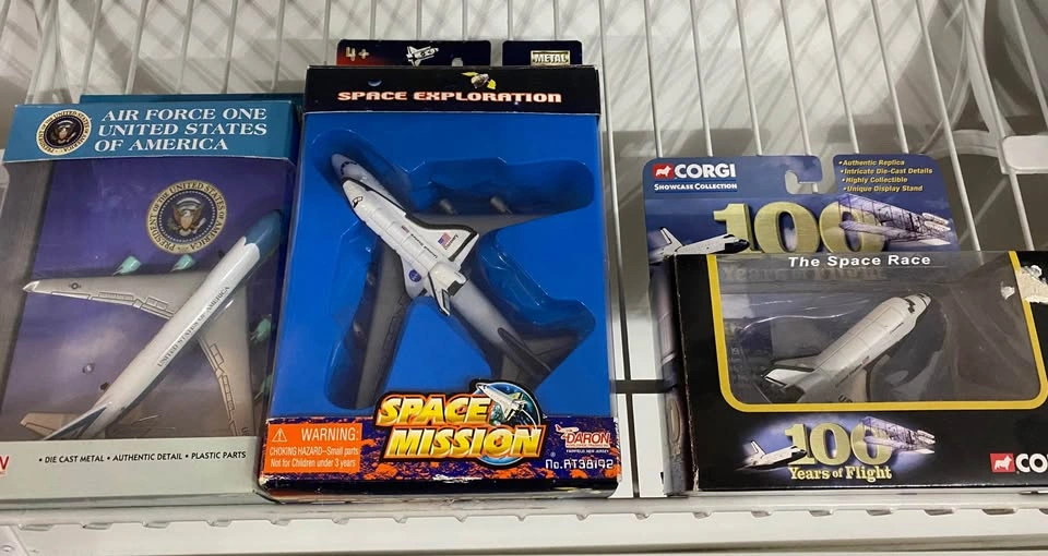 Air Plane & Spacecraft Die Cast - photo 2