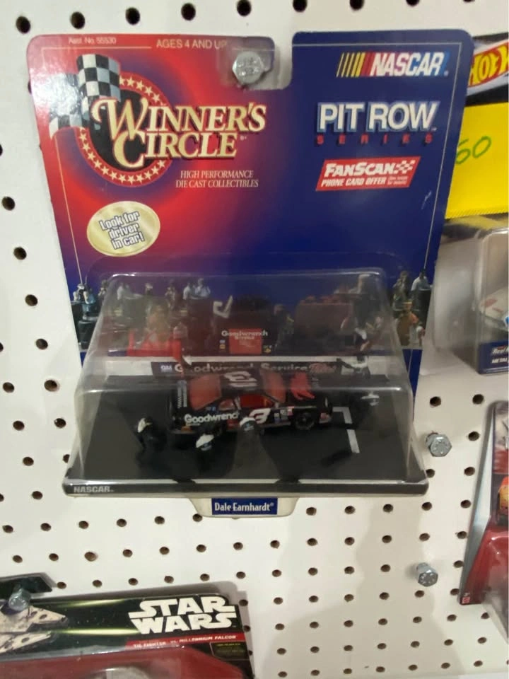 BNIB 1:64 Dinky Cars (lot 2 of 2) - photo 4