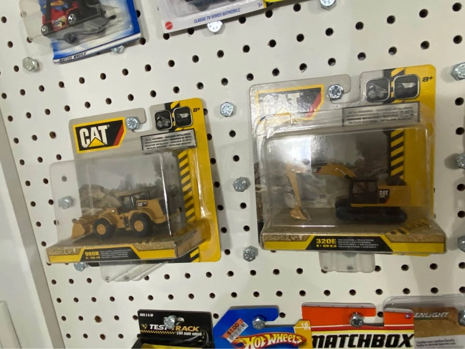 BNIB 1:64 Dinky Cars (lot 1 of 2) - photo 2