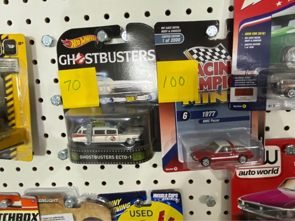 BNIB 1:64 Dinky Cars (lot 1 of 2) - photo 3
