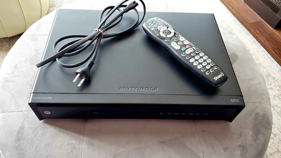 Motorola DCX3400-M HD/DVR Cable Box
