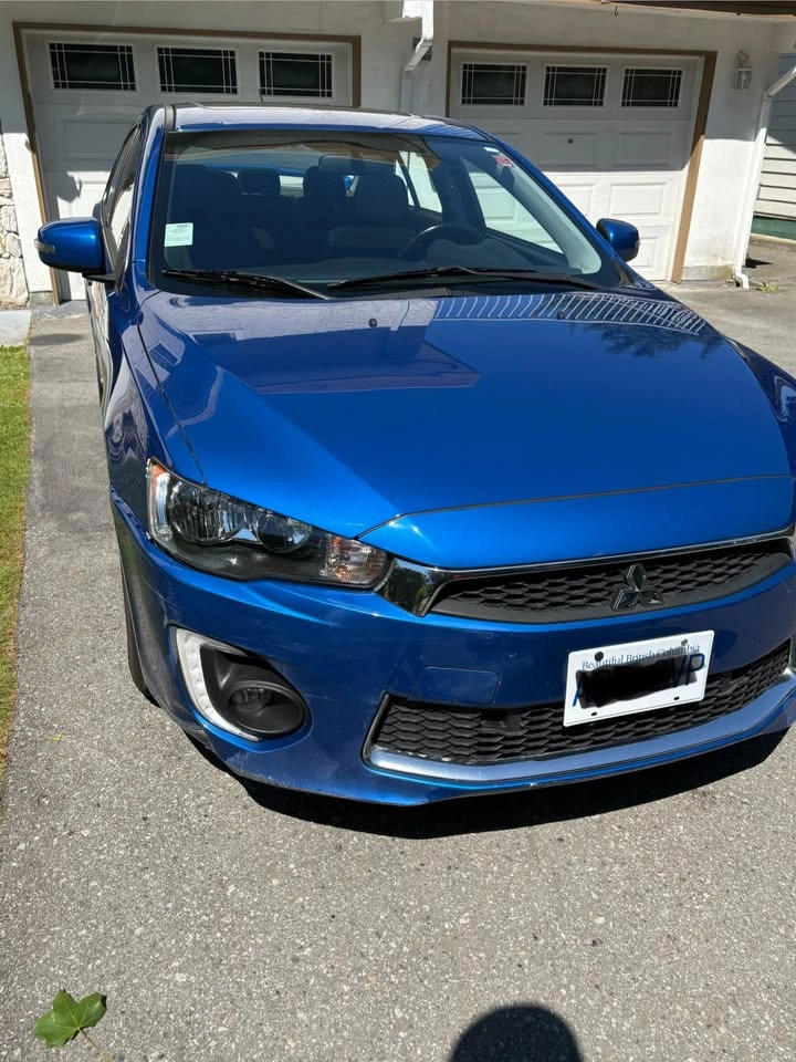 2017 Mitsubishi Lancer - photo 2